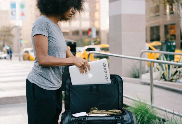 Wandrd Hexad Carryall Duffle 40L (Carry On Size) – Image 9