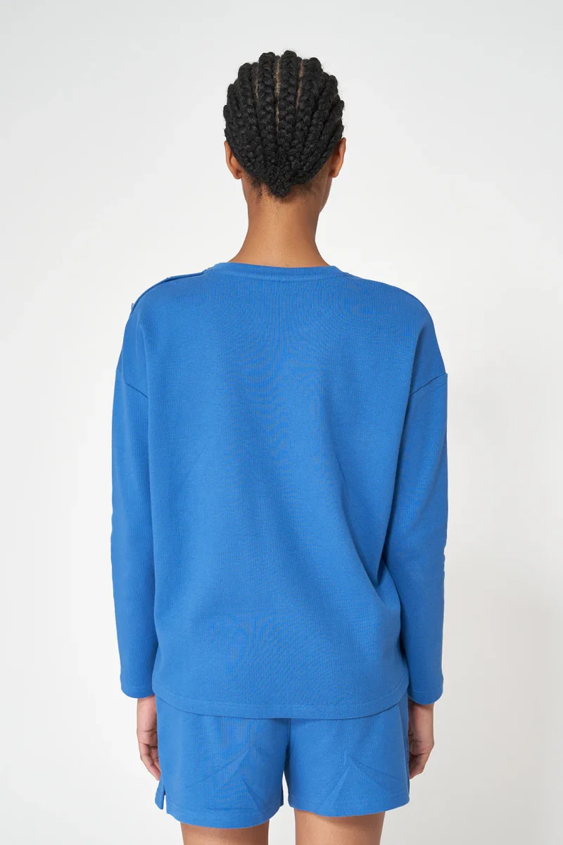 Camiseta algodón acanalado y botones en los hombros – Image 9