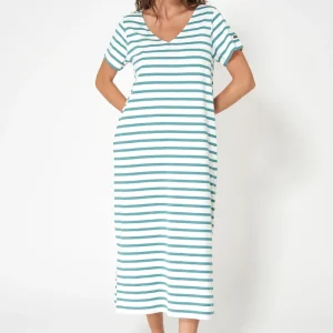 Vestido camiseta largo a rayas con escote en V