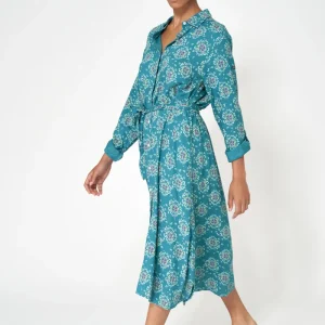 Vestido camisero largo con cinturón