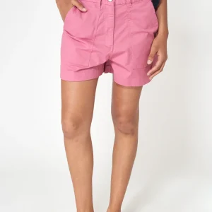 Pantalón corto con bolsillos plastrón