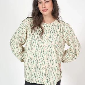 Camisa estampada y cuello redondo