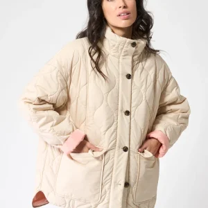 Cazadora acolchada ligera cuello alto