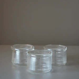 ACAR LOT DE 3 POTS EN VERRE STRIÉ AVEC COUVERCLE