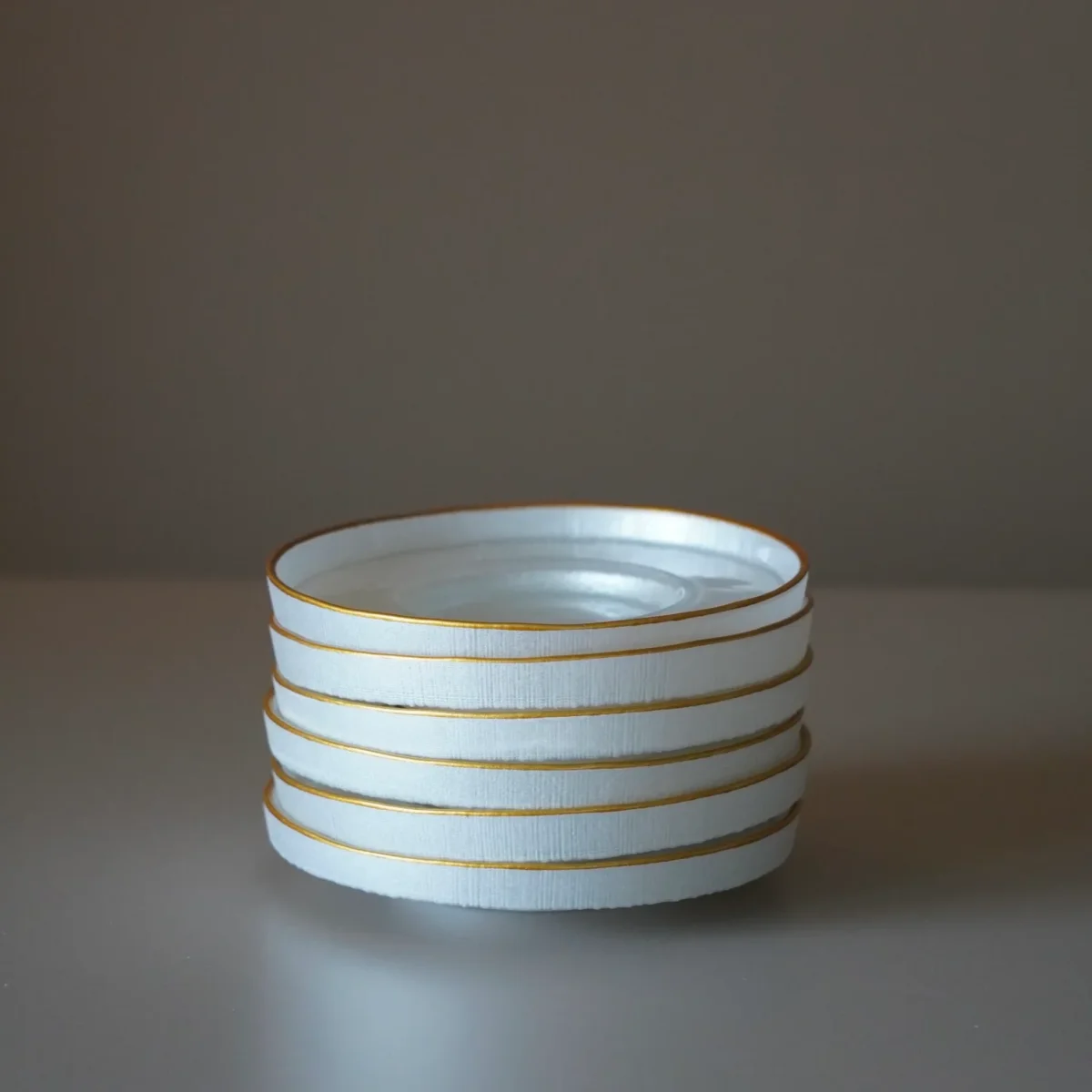 BRICARD LOT DE 6 DESSOUS DE VERRE BLANC PERLE BORDURE GOLD – Image 3