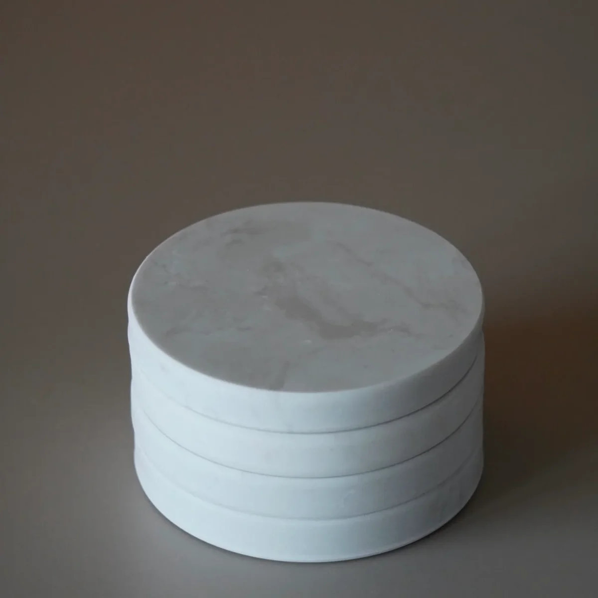 BRICARD LOT DE 4 DESSOUS DE VERRE EN MARBRE BLANC – Image 5