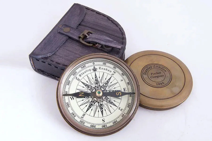 Brújula de latón en estuche de cuero – Image 6