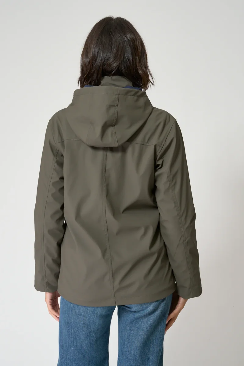 Chubasquero con forro polar – Image 9