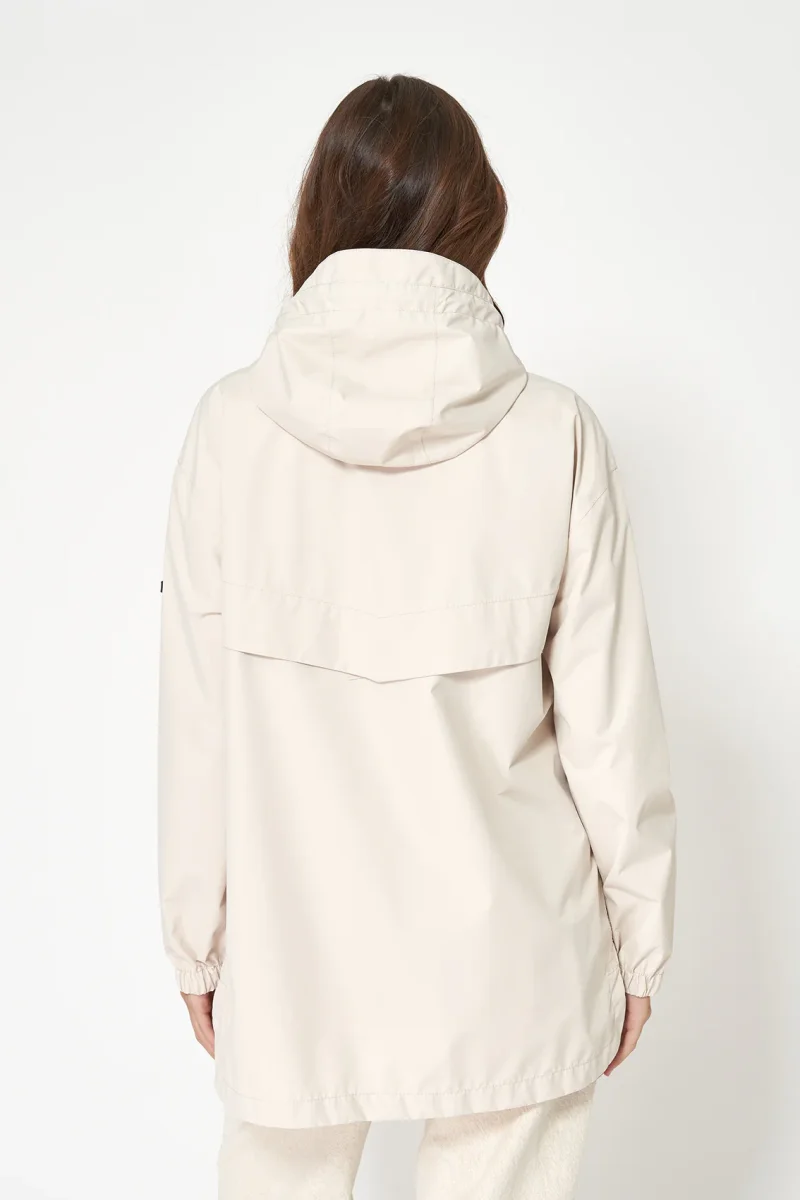 Chaqueta ligera 100% impermeable – Image 6