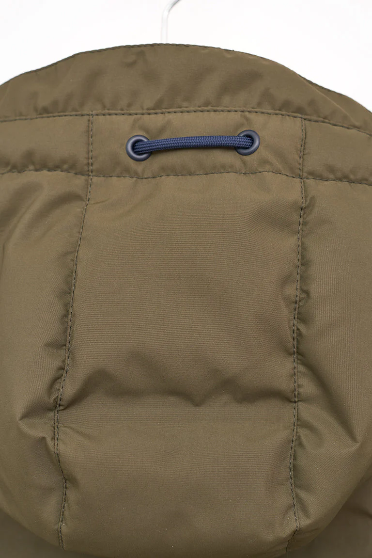 Chubasquero impermeable puffy con capucha – Image 8