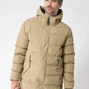 Abrigo puffy o chubasquero impermeable