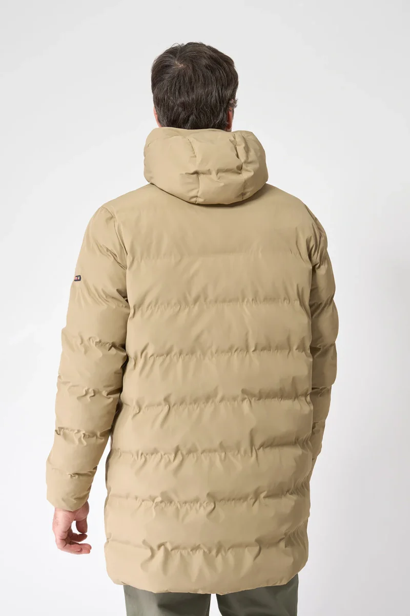 Abrigo puffy o chubasquero impermeable – Image 5