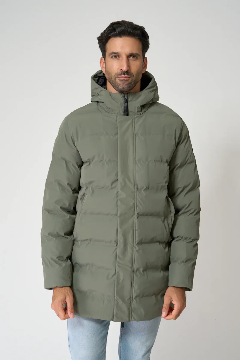 Abrigo puffy o chubasquero impermeable – Image 8