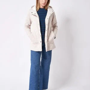 Forro polar largo con capucha