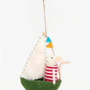 Colgante en fieltro con ratón en barca verde