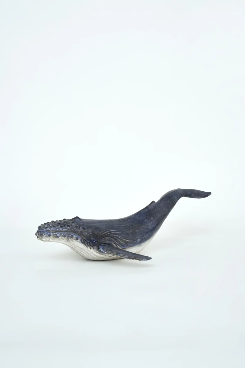 Ballena decorativa de resina – Image 6