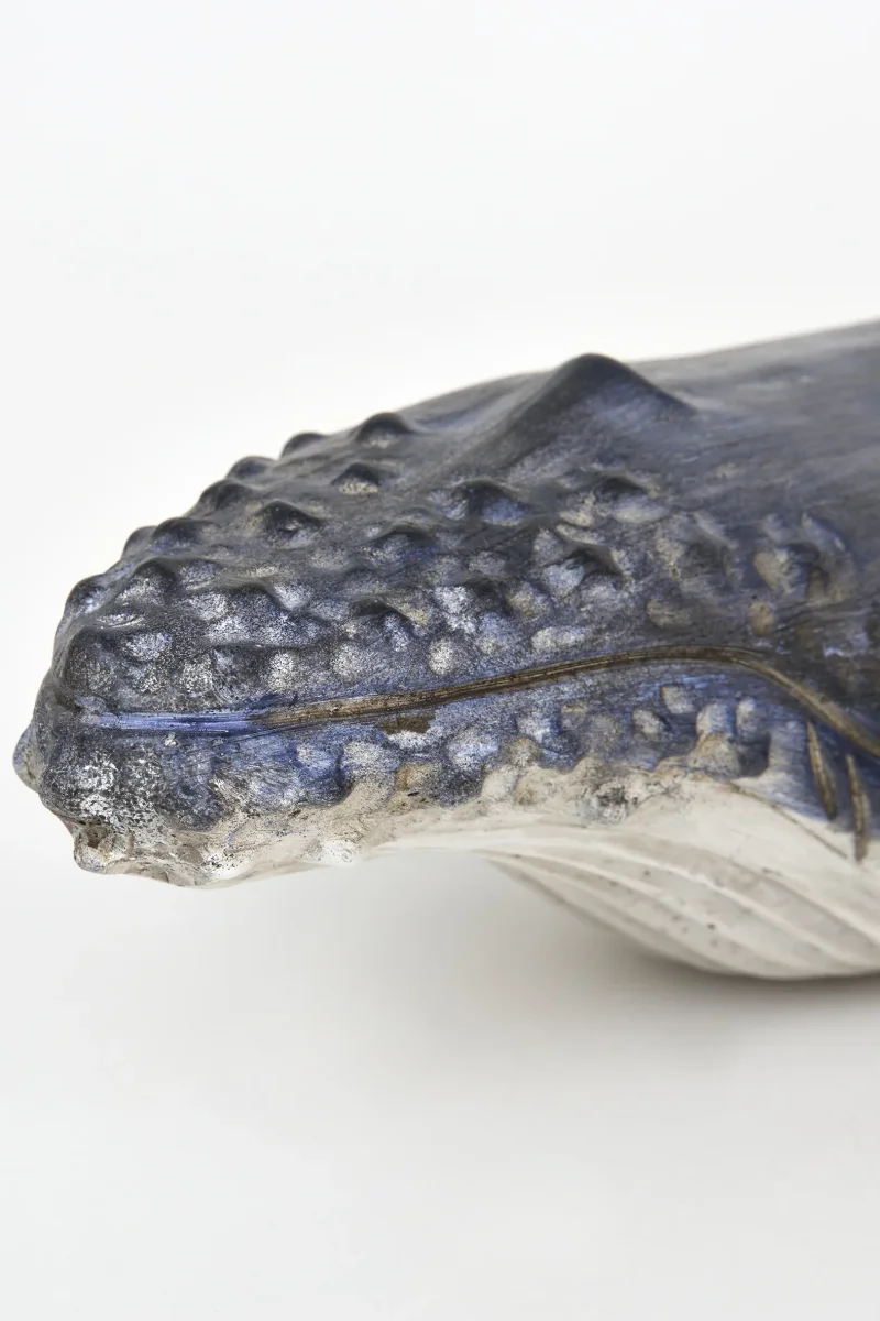 Ballena decorativa de resina – Image 5