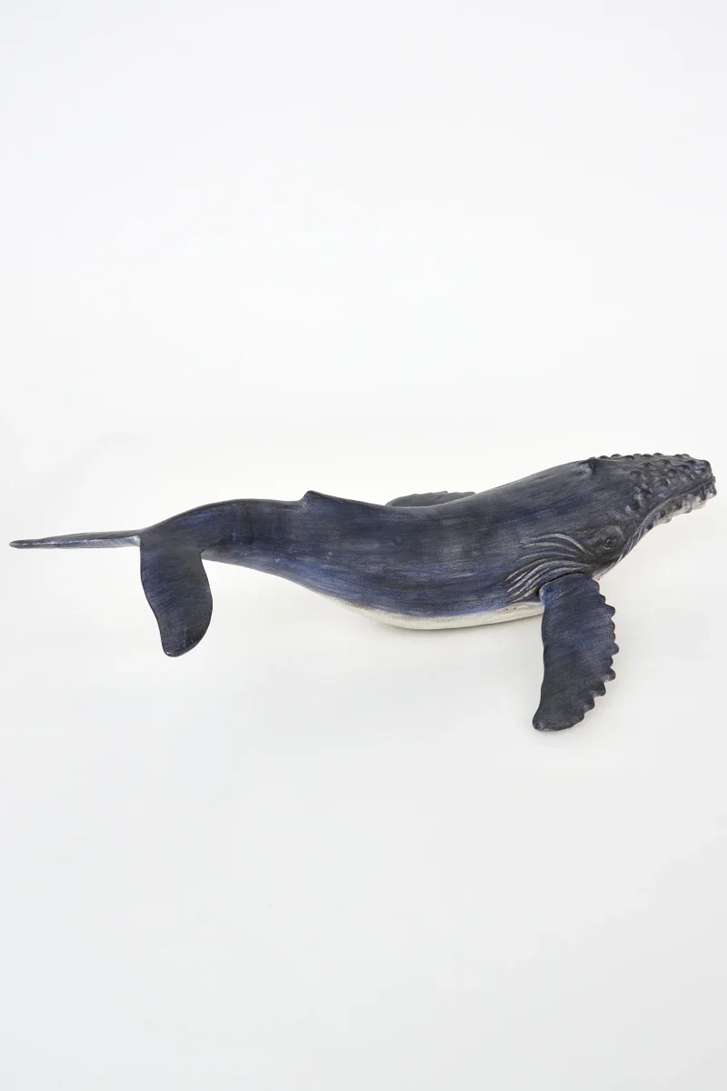 Ballena decorativa de resina – Image 7