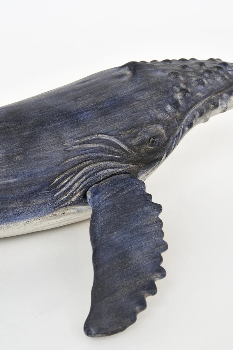 Ballena decorativa de resina – Image 8