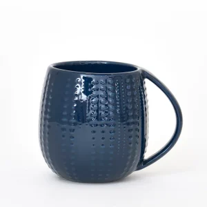 Taza de cerámica con textura de erizo de mar