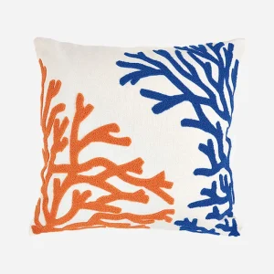 Cojín de algodón con corales bordados