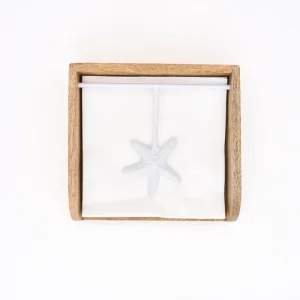 Servilletero de madera con estrella de mar de metal