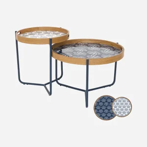 Set de 2 mesas de madera esmaltada con diseño de conchas