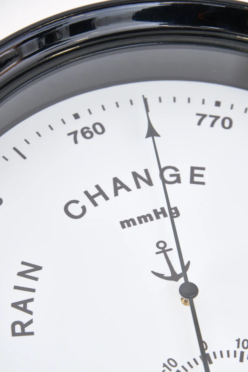 Barómetro de pared con detalle de ancla – Image 3