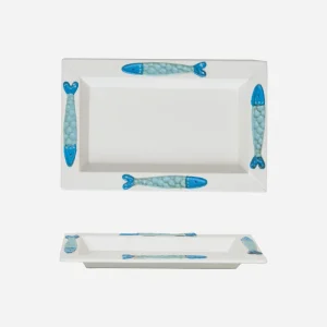 Bandeja blanca de hojalata con peces en relieve