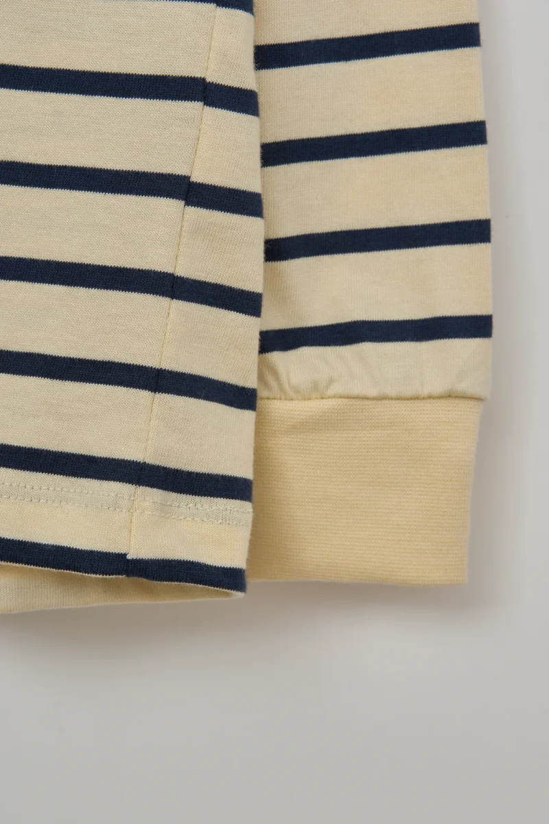 Camiseta a rayas manga larga y capucha – Image 6