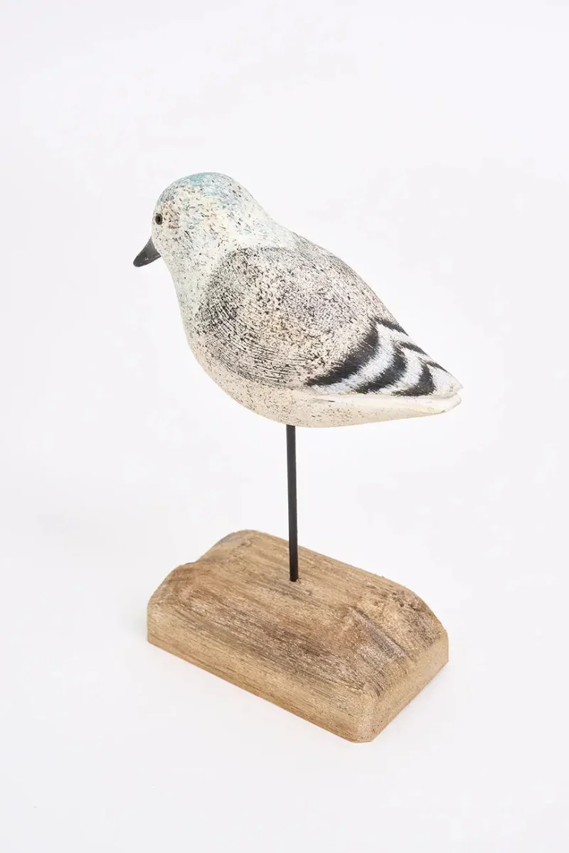 Pájaro de madera en tonos blancos, negros y grises – Image 4