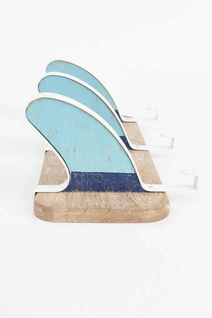 Perchero 3 colgadores con quillas en madera – Image 4