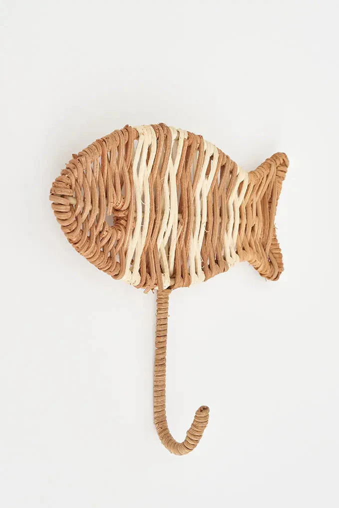 Perchero de ratán forma de pez – Image 2