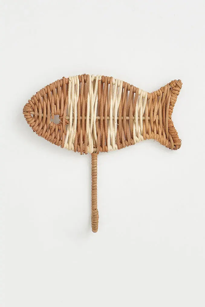Perchero de ratán forma de pez – Image 5