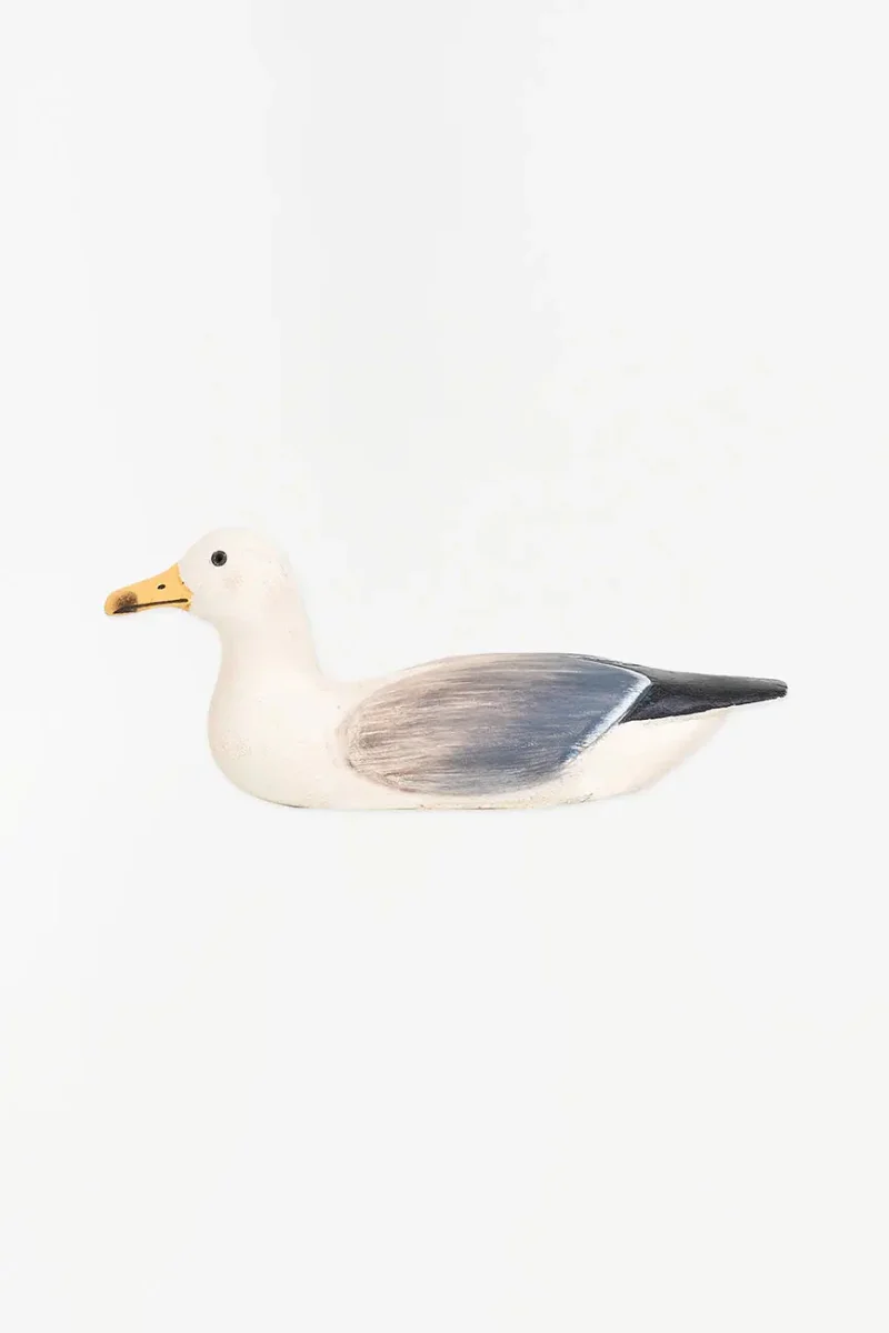 Preciosa figura de gaviota en reposo – Image 2
