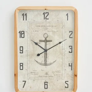 Reloj vintage con grabado de ancla