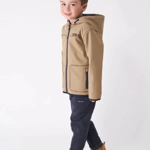 Softshell con capucha y forro polar de pelo largo