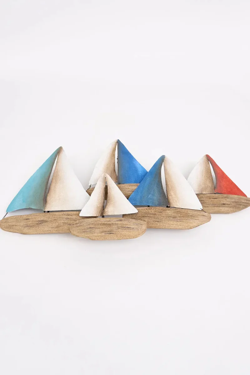 Veleros de madera y metal en colores para pared – Image 4