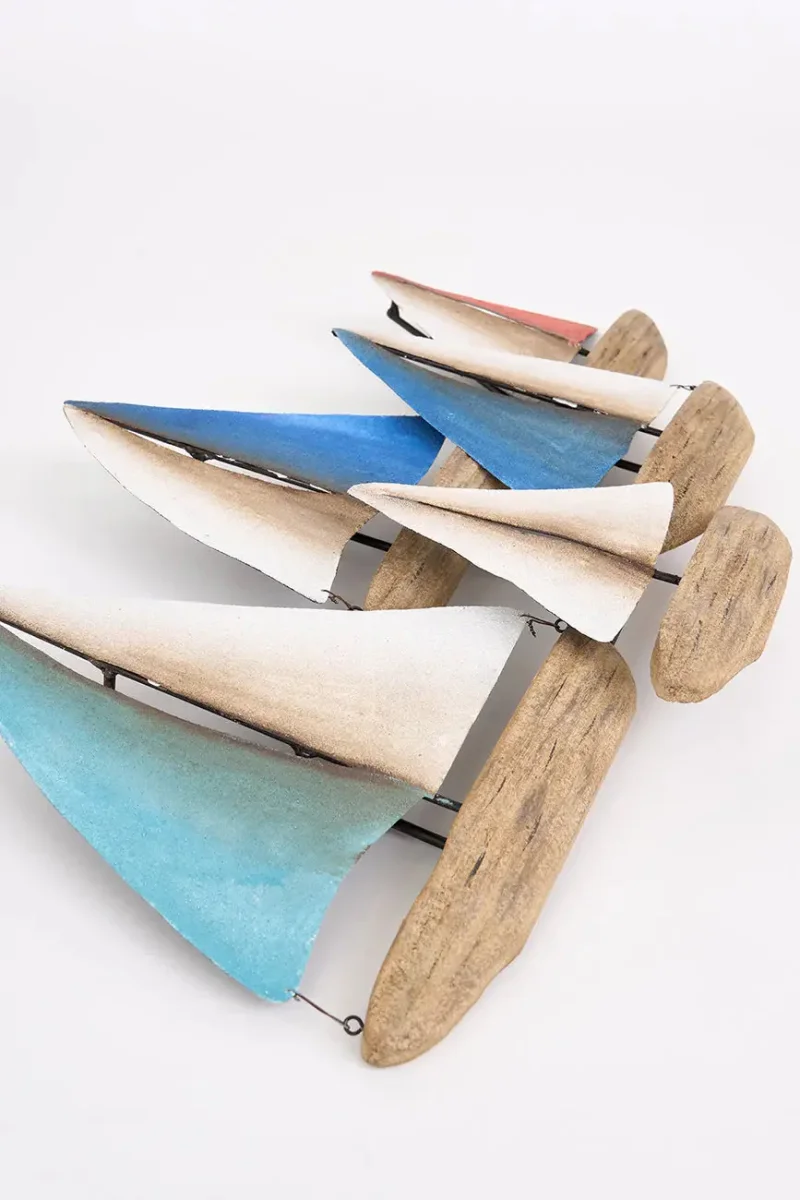 Veleros de madera y metal en colores para pared – Image 6