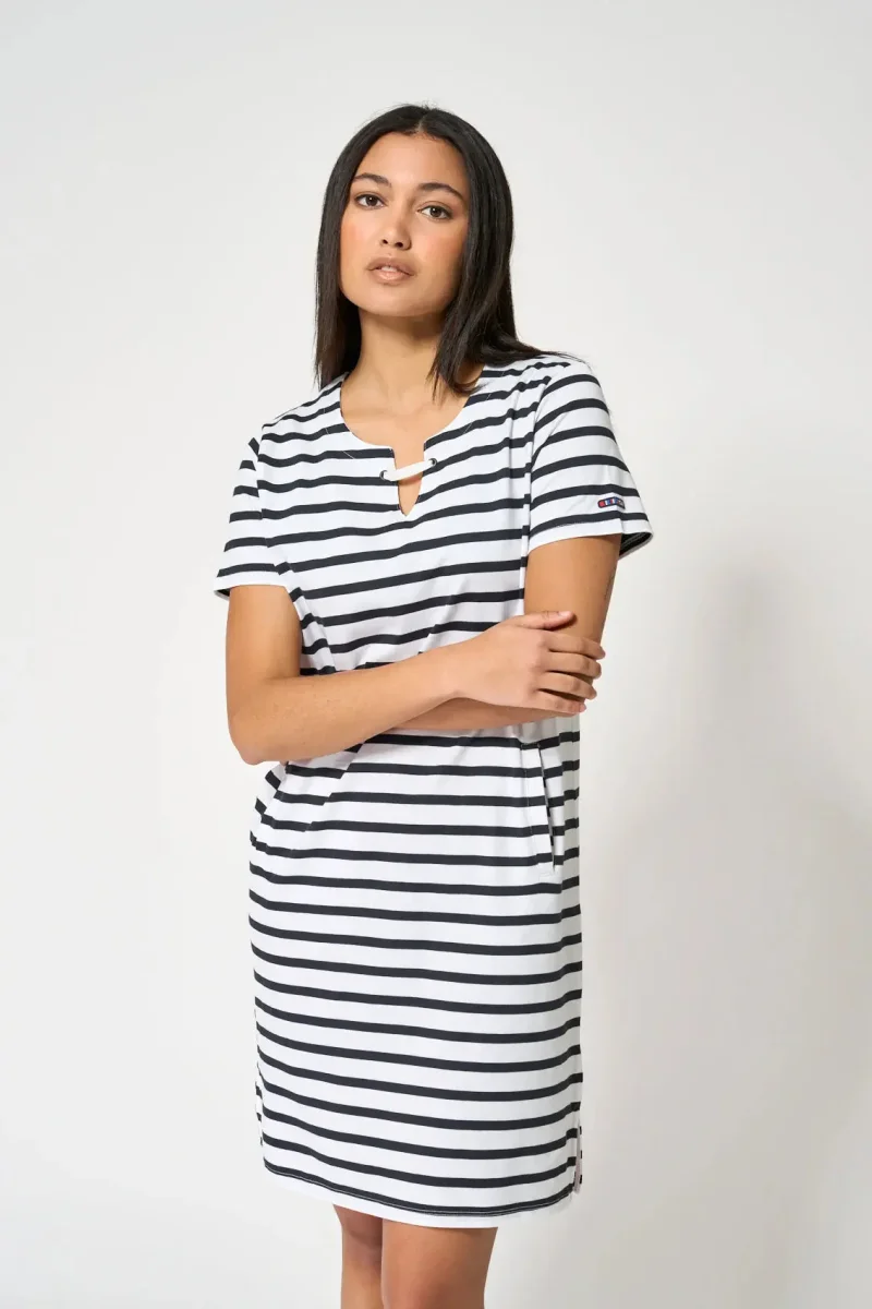 Vestido camiseta corto de algodón escote abierto – Image 8