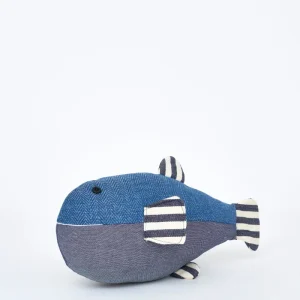 Peluche con forma de pez